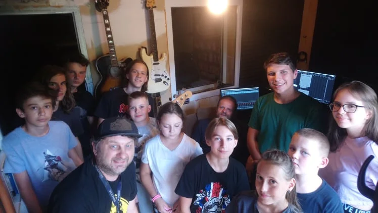 Letný tábor Rockovej školy: decká nahrávali v ozajstnom štúdiu