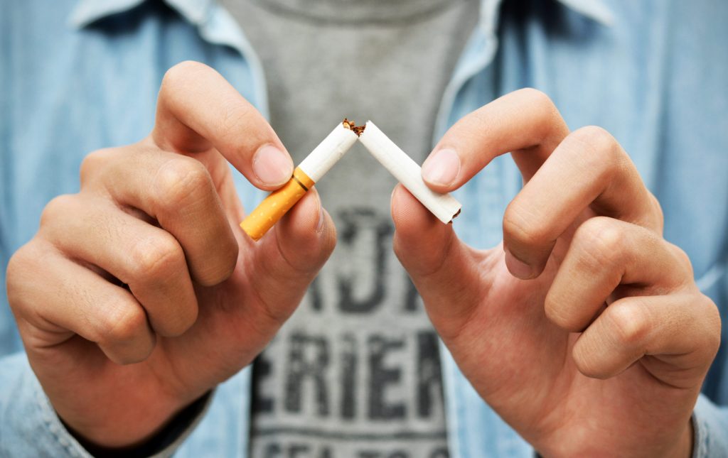 PROBLÉM s fajčením u mladých pretrváva, odborníci upozorňujú na jeho dôsledky