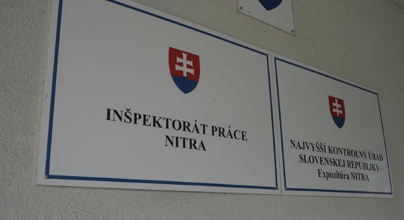 Zločinecká skupina z Nitry: Vydierali podnikateľov, brali úplatky