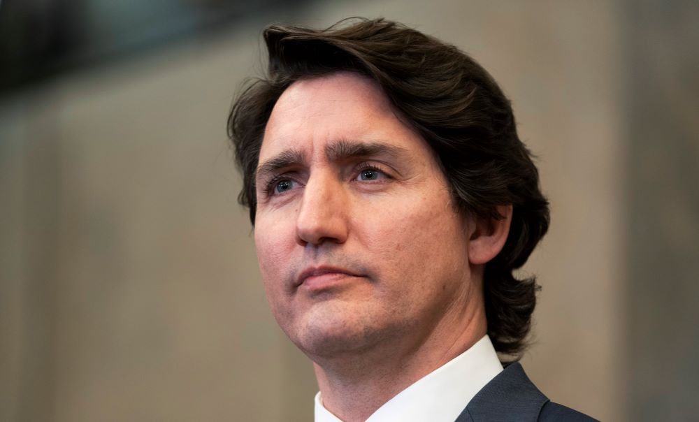 Premiér Trudeau mal pozitívny test na koronavírus