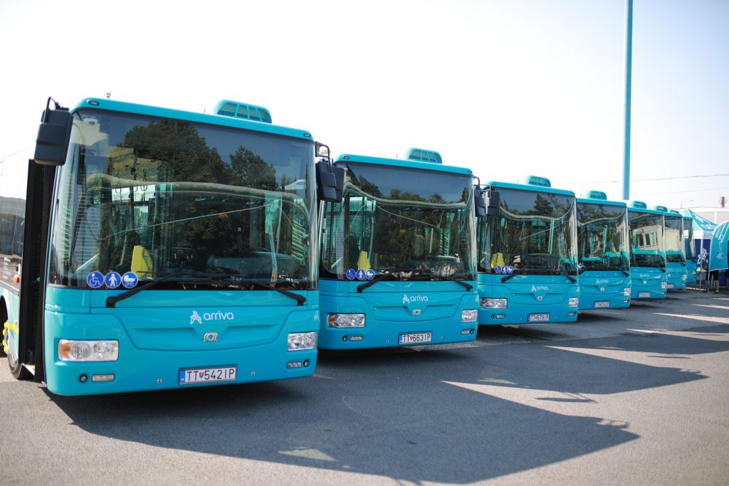 Najväčší autobusový dopravca v SR je pripravený pomôcť na hranici s Ukrajinou