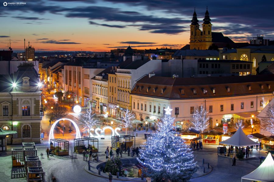 Vianočná Nitra z výšky: Potešte sa výhľadom