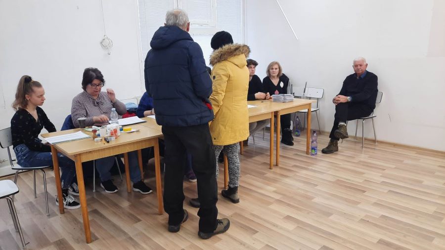 REFERENDUM na Slovensku: Zatiaľ chodia k urnám starší ľudia, takto to vyzerá v Nitre