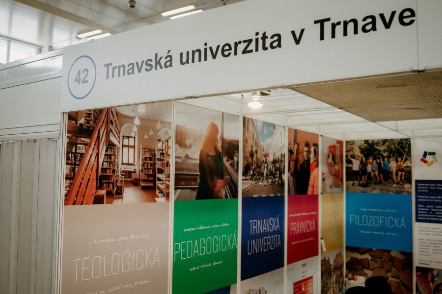 Trnavská univerzita pripravila pre stredoškolákov Deň otvorených dverí