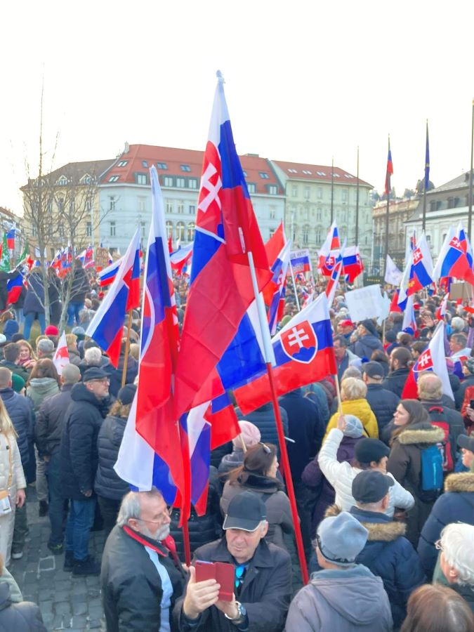 Pochod za mier v Bratislave (foto)