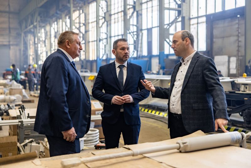 Becík: Tatravagónka Tlmače príjme viac ako 600 ľudí a vyrábať budú v revitalizovaných priestoroch