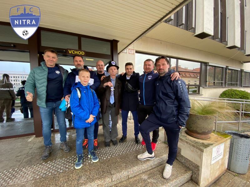 FC Nitra ešte žije! Poslanci schválili späťvzatie návrhu na vyhlásenie konkurzu, bude sa ešte rokovať!